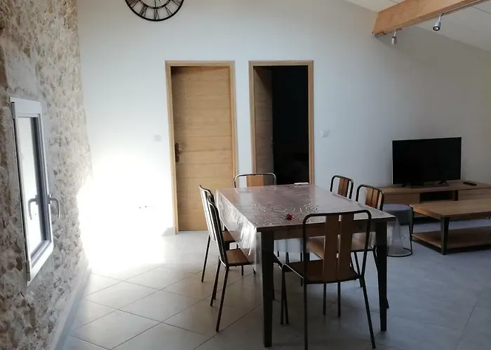Du Domaine Saint Jean De L'arbousier 卡斯特里